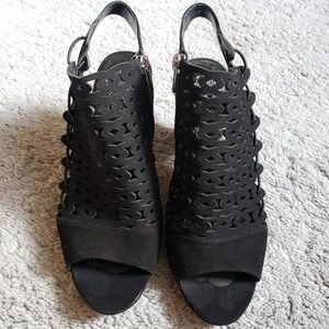 Vince Camuto Heels